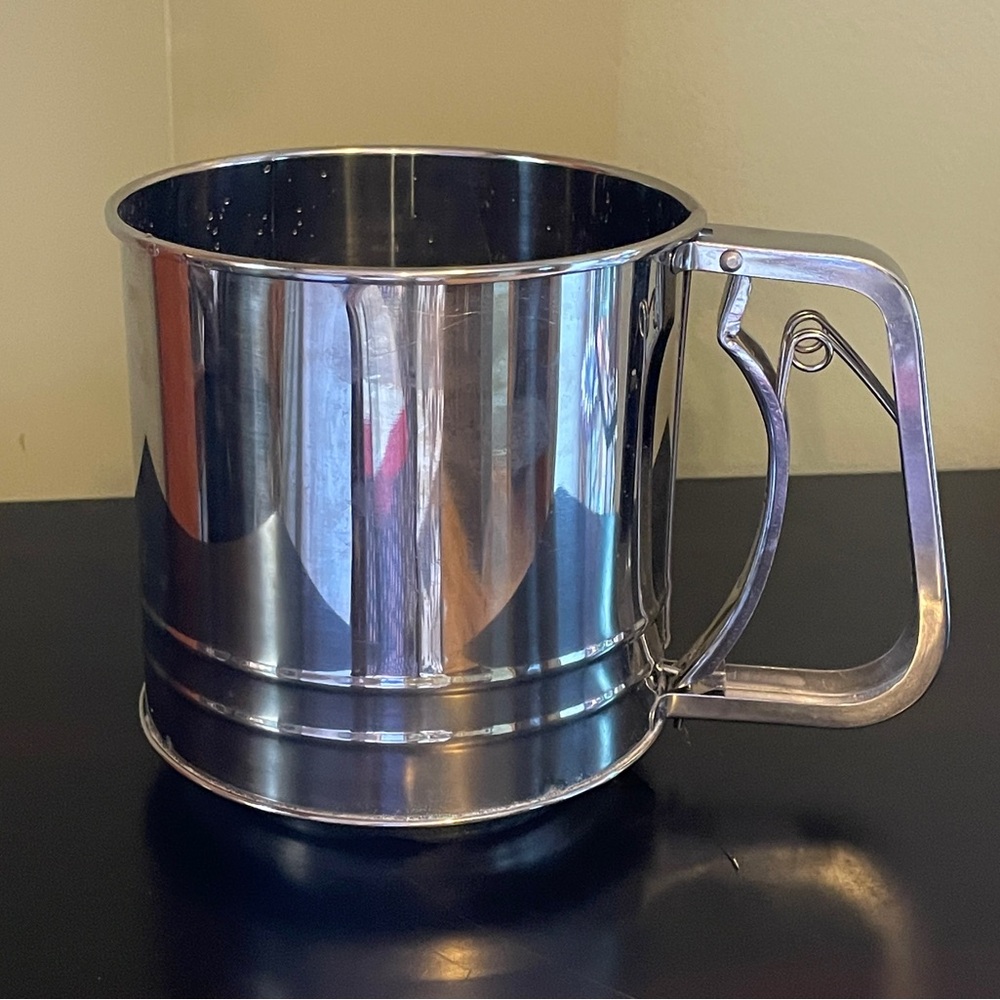 Triple Mesh Stainless Steel Flour Sifter - 5 Cup